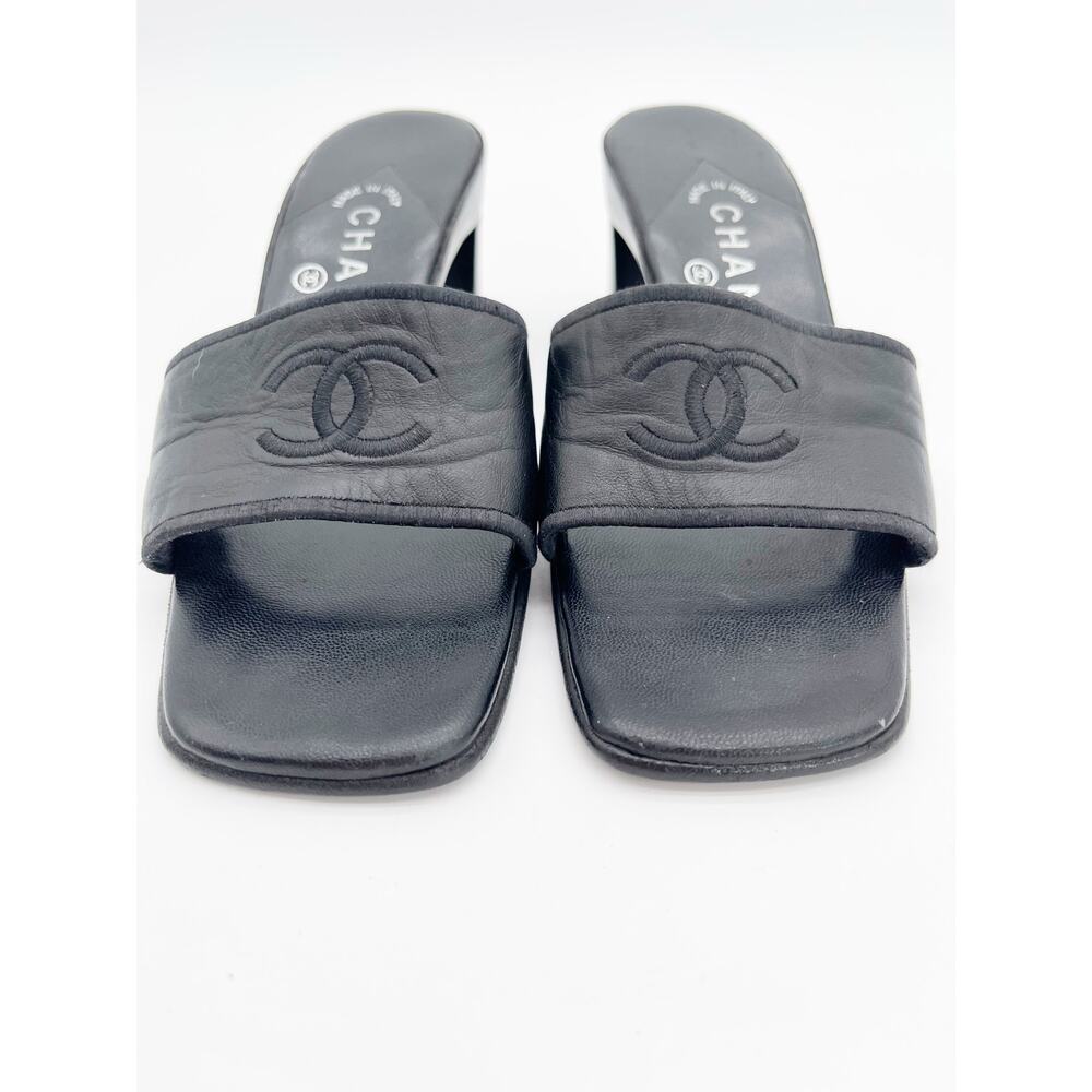 Chanel Vintage Black Leather CC Logo Classic Mule Heeled Sandals Square Toe US 6 - Picture 7 of 11